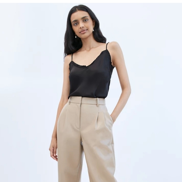 NWOT aritzia wilfred ruffle camisole averio M - Picture 6 of 13